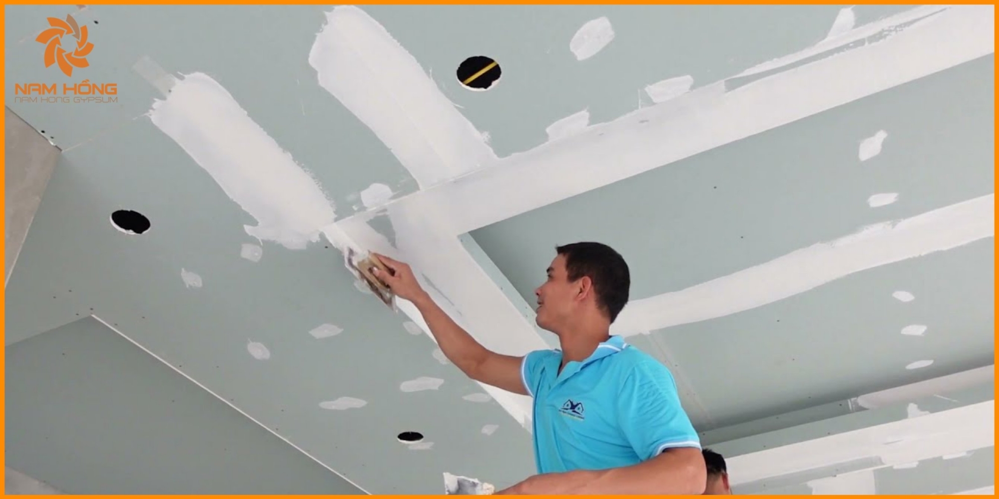 Vì sao điều kiện công trình ảnh hưởng đến thạch cao sau thi công?