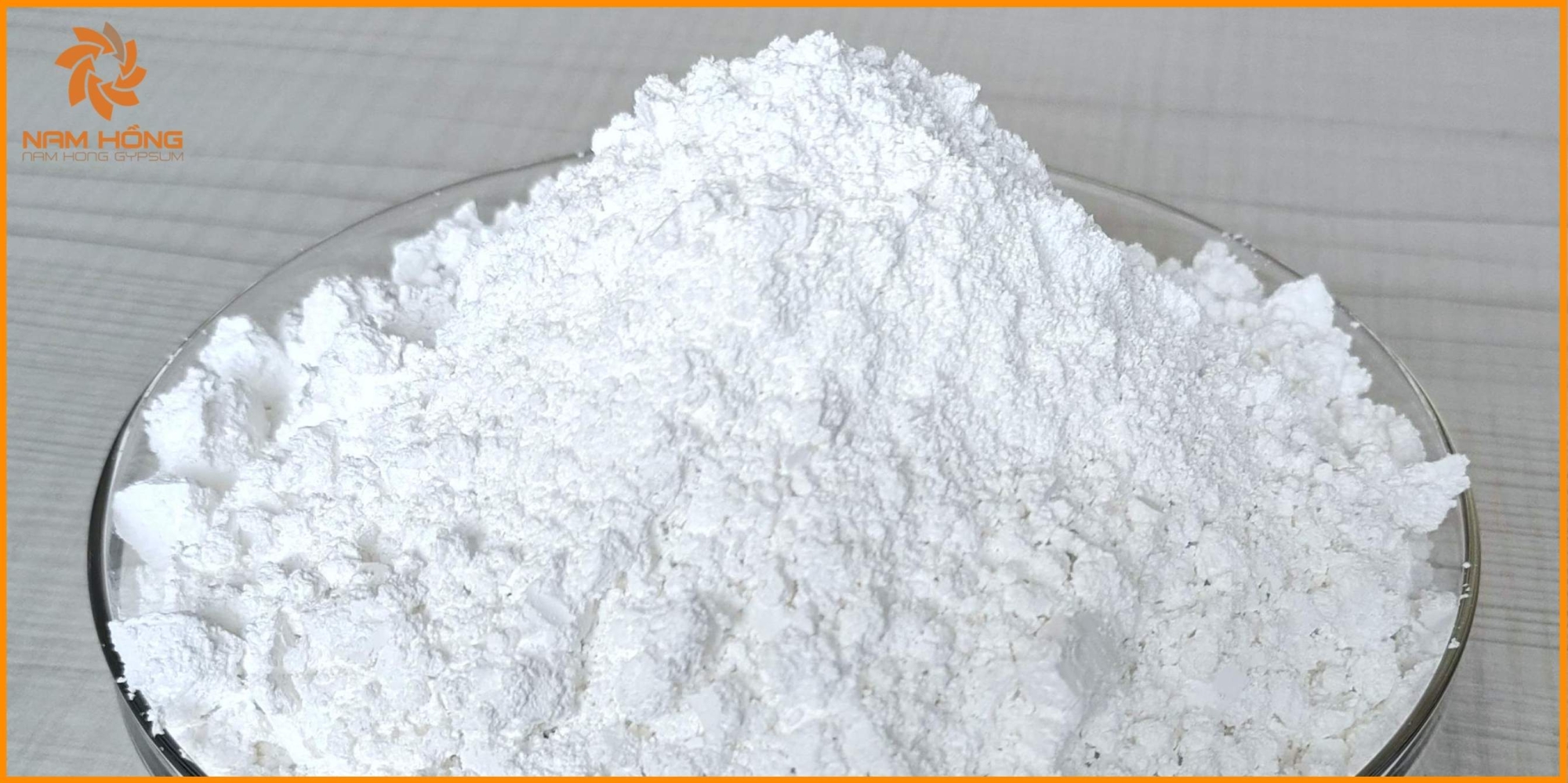 Vì sao nhiều người ưu tiên bột thạch cao nội địa giá rẻ?